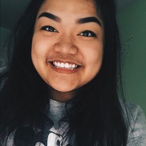 Meet your Posher, Angie