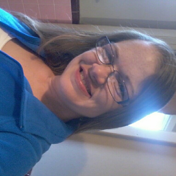 Meet your Posher, Stacy - Picture 1 of 1