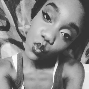 Meet your Posher, Azizi