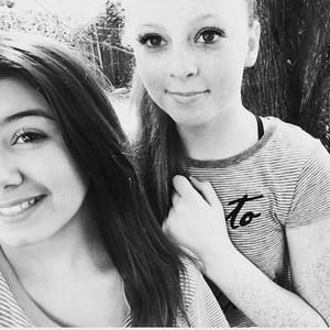 Meet your Posher, Alegra