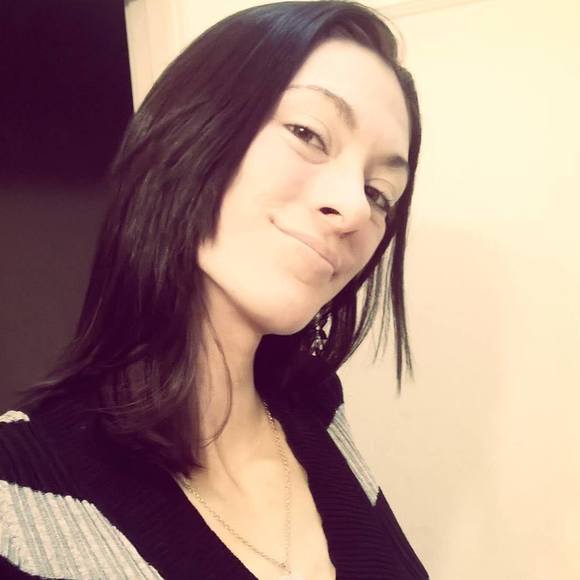Meet your Posher, Ashleigh elizabeth
