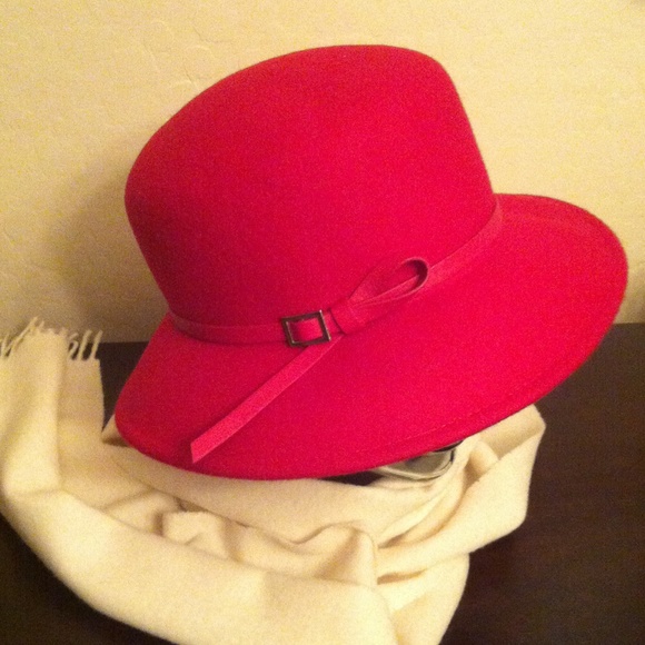 🎉HP2X🎉 Nine West Red Wool Hat - Picture 2 of 4