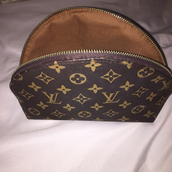 Large travel bag