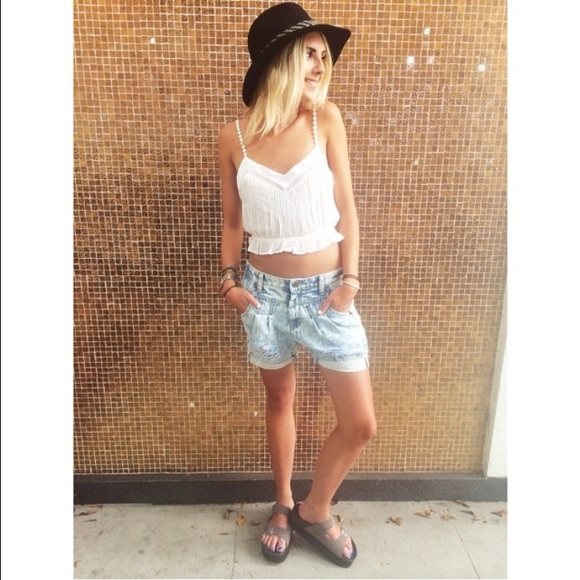 LF crochet back cute trim crop top - Picture 3 of 4