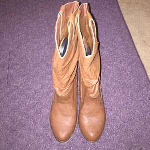 Chestnut boots