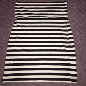 pencil skirt black & white
