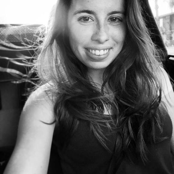 Meet your Posher, Rebecca