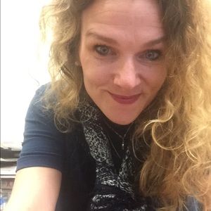 Meet your Posher, Cara