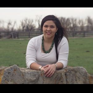 Meet your Posher, Cecelia