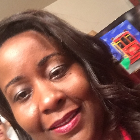 Meet your Posher, Anika