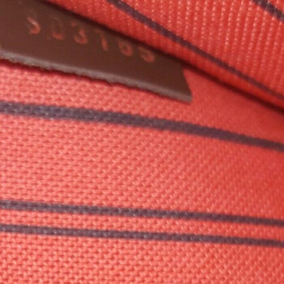 🚫SOLD Authentic Louis Vuitton Wristlet - Picture 4 of 4