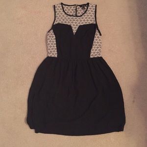 Vintage Black and white lace dress🎀😊