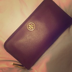 Authentic Tory burch wallet REDUCED ‼️