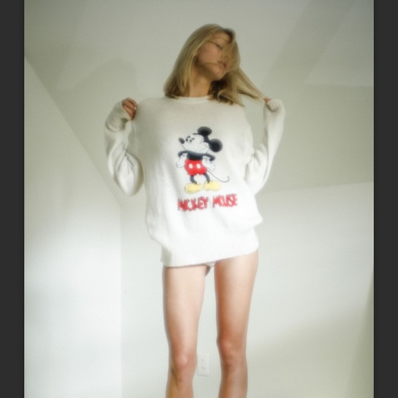 Vintage Mickey Mouse sweater