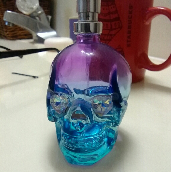 Hot Topic's 'Sirens Call'