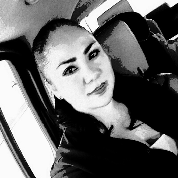 Meet your Posher, Diana