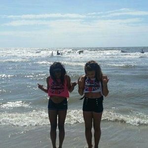 Meet your Posher, Cassandra