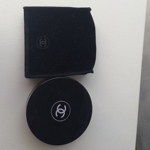Chanel Teint Innocence Naturally Luminous Compact