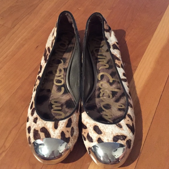 Lightly use sand and all men leopard haired flats