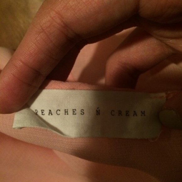 ❗️SOLD Medium Flowy pink blouse--Send me an offer! - Picture 3 of 4