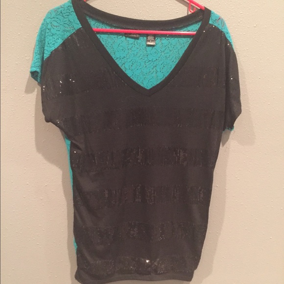 Daytrip black and sequence top