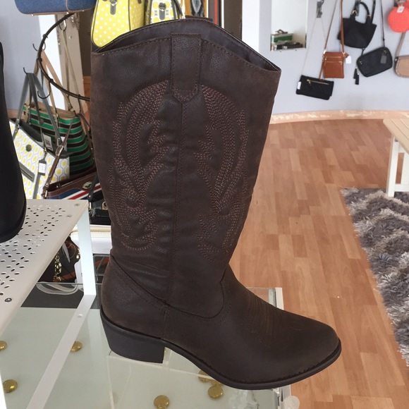 Pierre Dumas Shoes - 🎉PRICE DROP🎉NWT Brown Cowboy Boots 1.5" Heels
