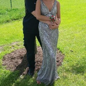 Beautiful gatsby style Stella formal dress