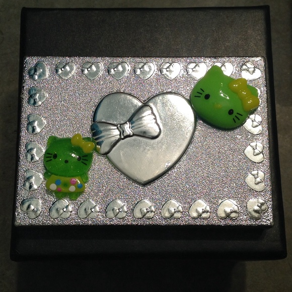 Hello Kitty double mirror compact - green