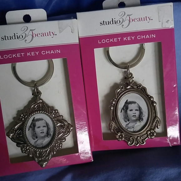 Key chains🔑Locket Key chain bundle of (2)