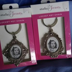 Key chains🔑Locket Key chain bundle of (2)