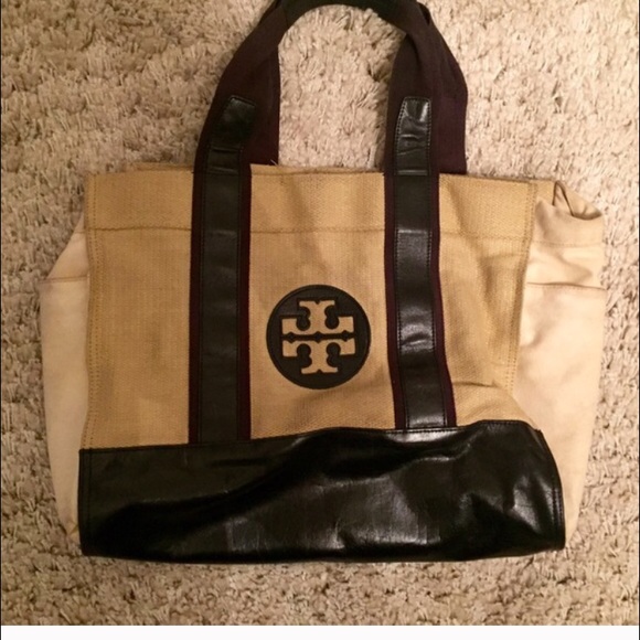 Tory Burch Handbags - Tory Burch Summer tote!