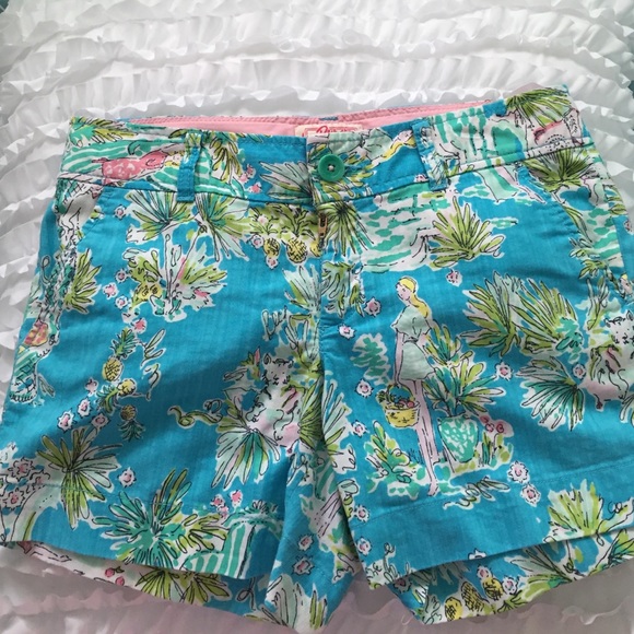 Lilly Pulitzer Callahan Shorts in size 4