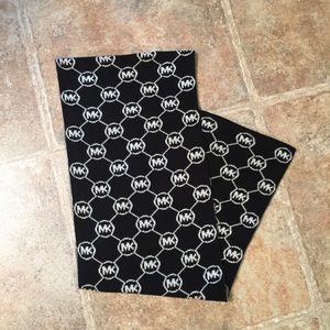 Michael Kors Scarf💞$15 SALE💞