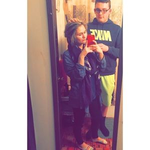 Meet your Posher, Faith