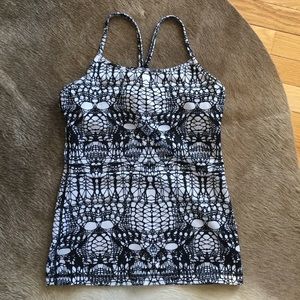 Lululemon workout top