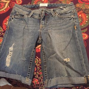 Aeropostale Bermuda shorts. like brand new!