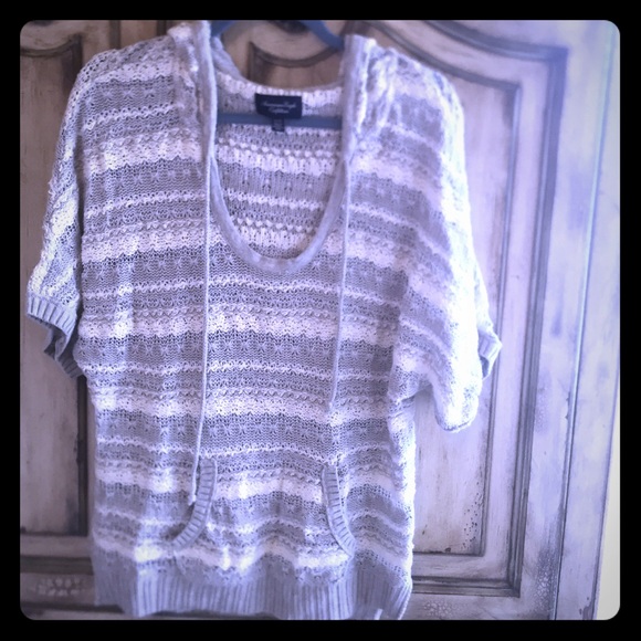 American Eagle sweater