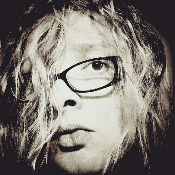 Meet your Posher, Katy - Picture 3 of 4