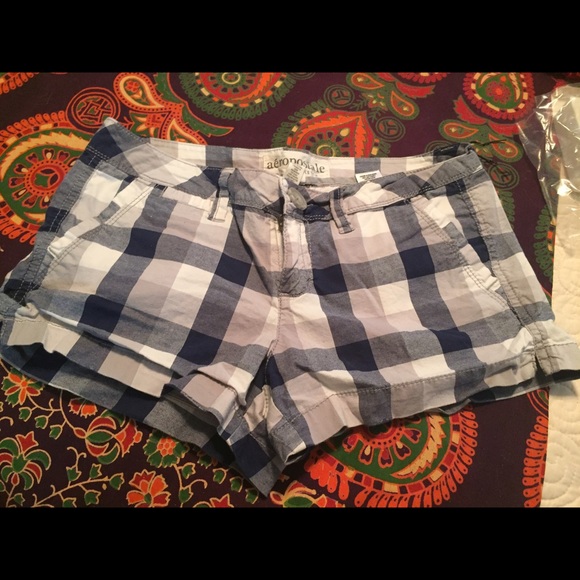 Plaid Aeropostale shorts! Like new!