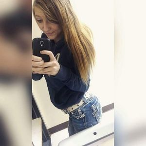 Meet your Posher, Julia