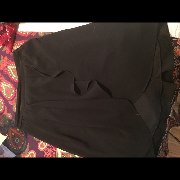 Cute skirt from forever 21. Wore only a few times