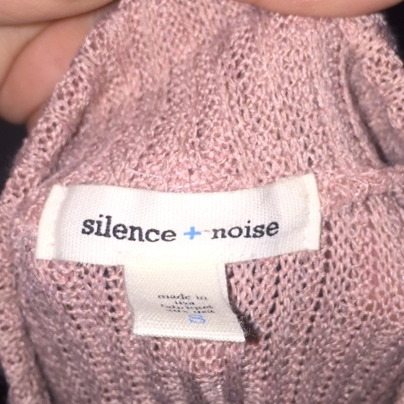 Crop top - Picture 2 of 2