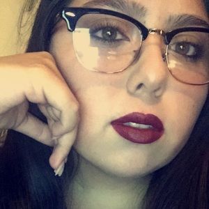 Meet your Posher, Alyssa