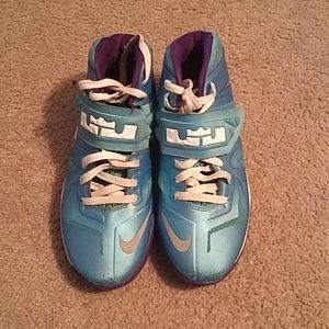 Nike Basketball Shoes