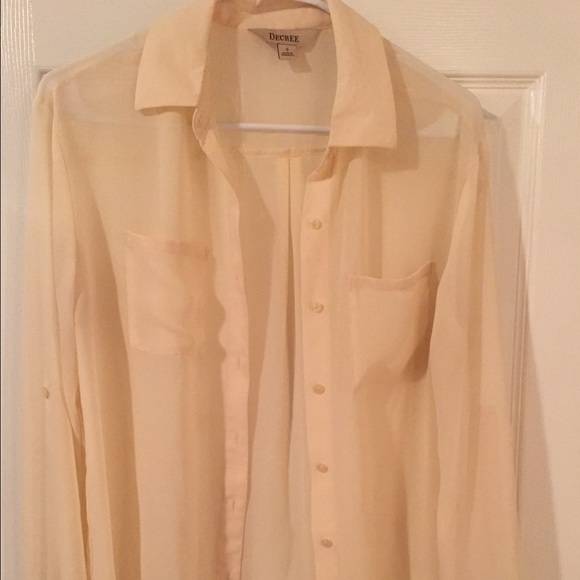 🚫 NOT FOR SALE ‼️ Cream Button Up
