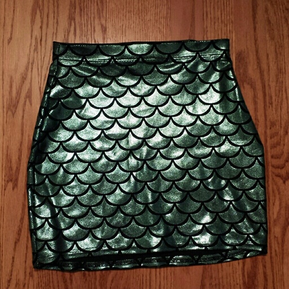 SOLD -Black Milk Mermaid Skirt - Picture 2 of 3