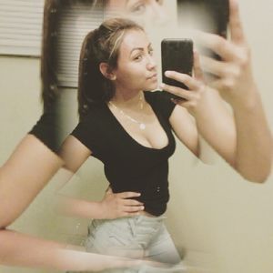 Meet your Posher, Jenn