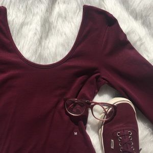 NWOT BURGUNDY LONG SLEEVE TEE