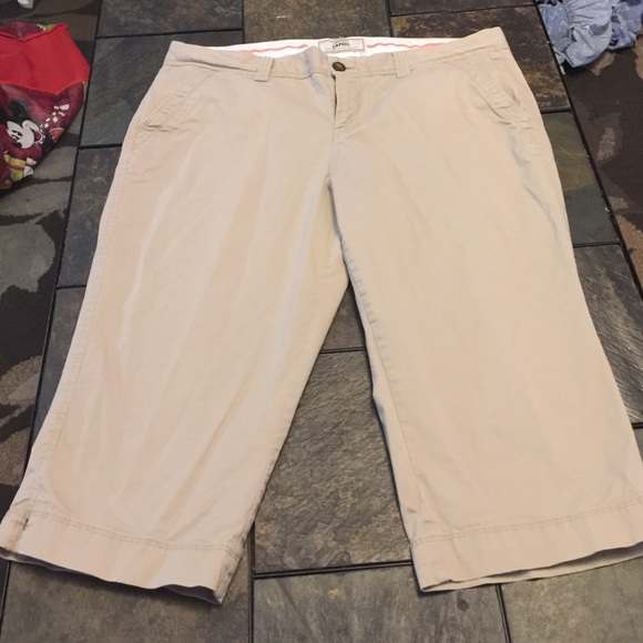 Khaki Capris