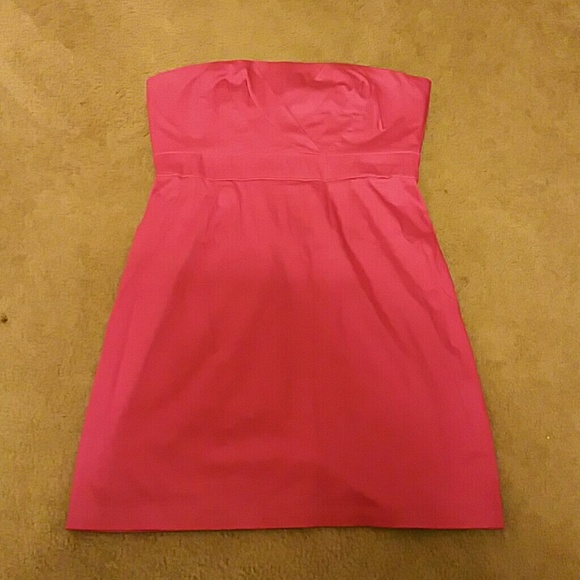 Pink dress from new York and company.